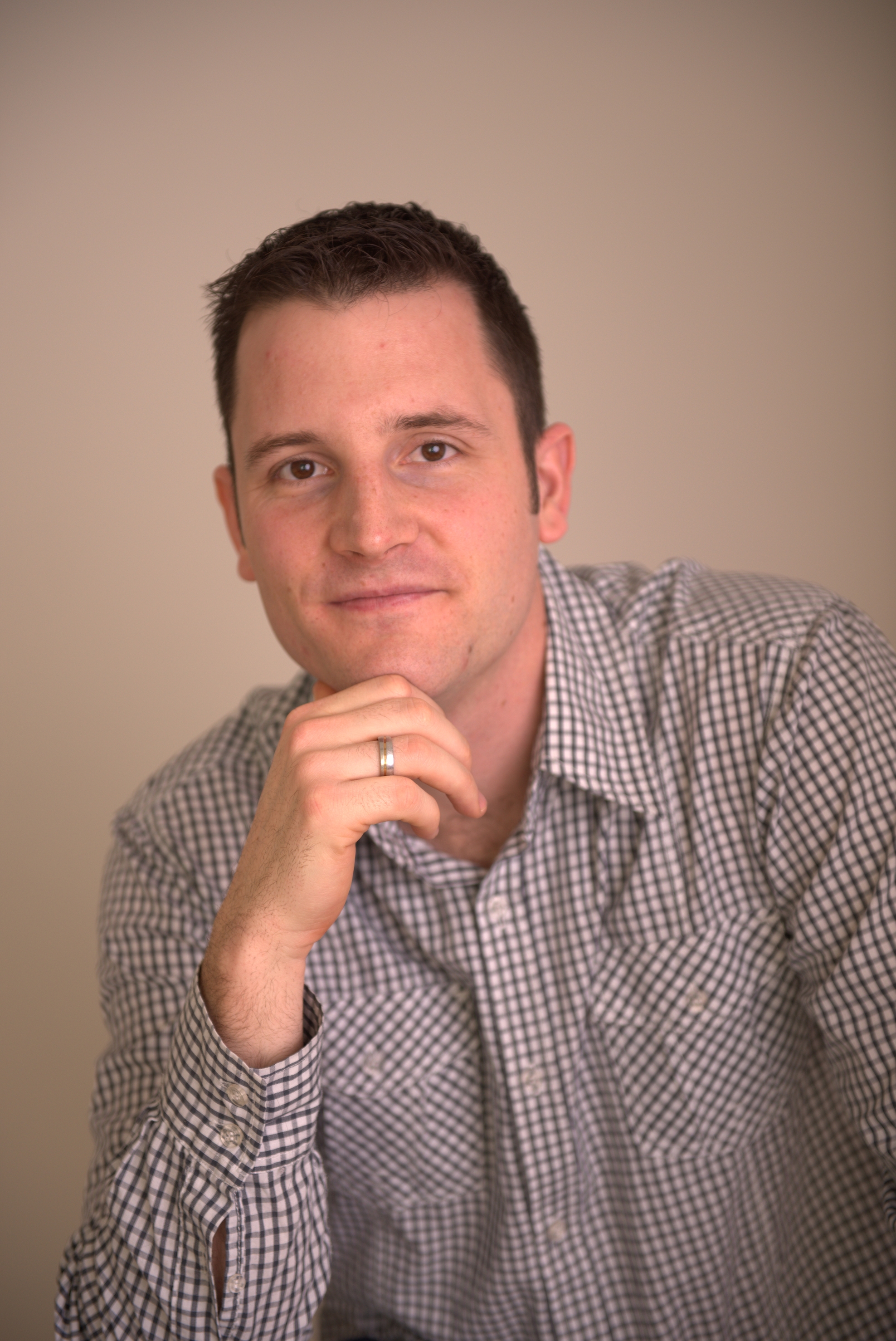 Tóth Dávid festőművész munkái - arany figurális dekoráció