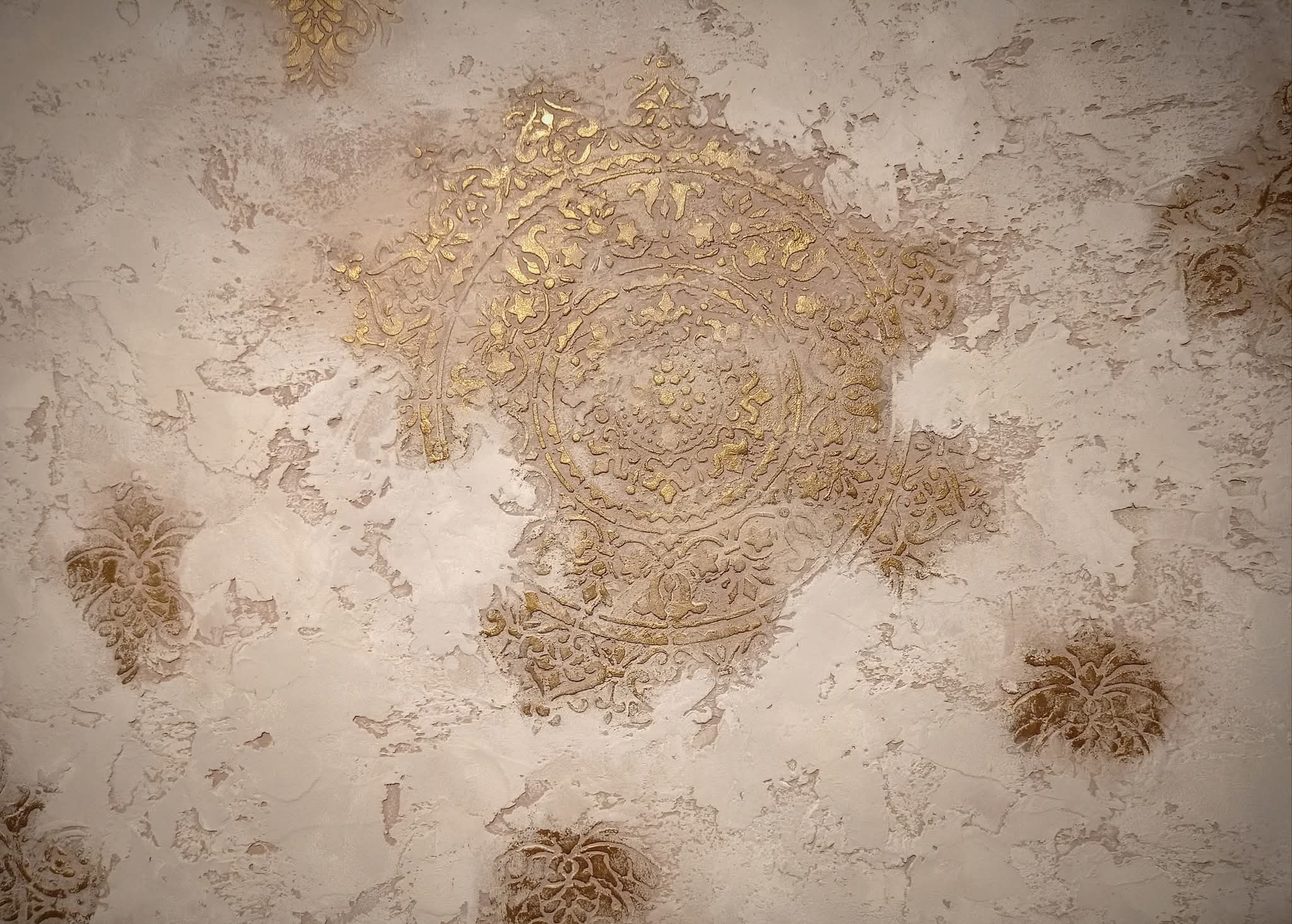 Geometrikus 3D dekorfal minta háromszög elemekkel